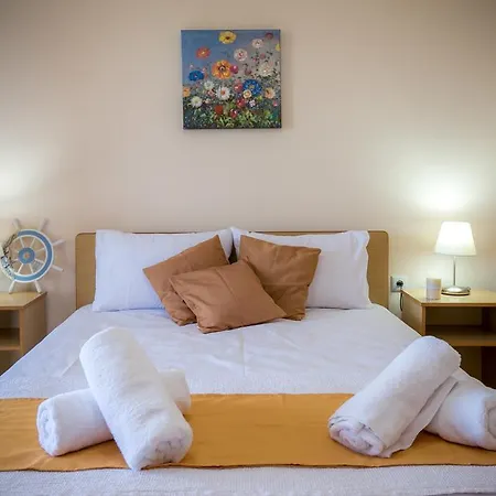 Aphrodite Holiday home *
