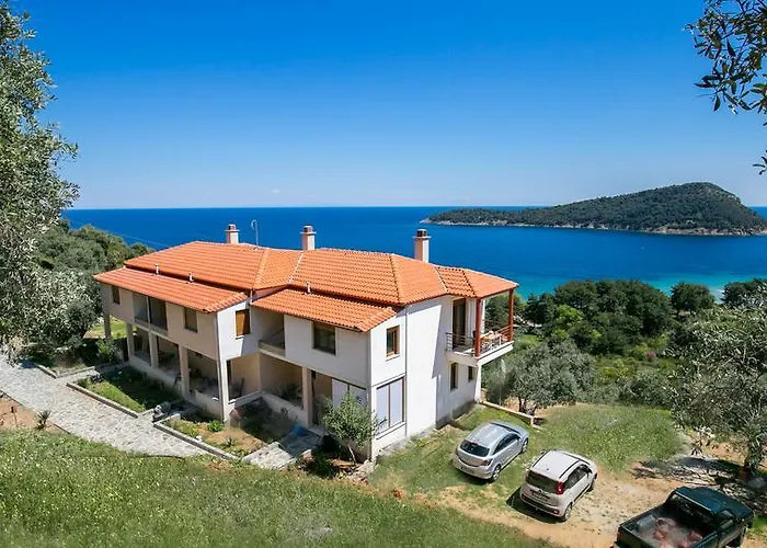 Aphrodite Tatil Evi *