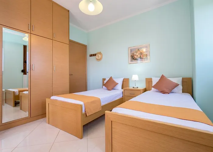 Aphrodite Tatil Evi *