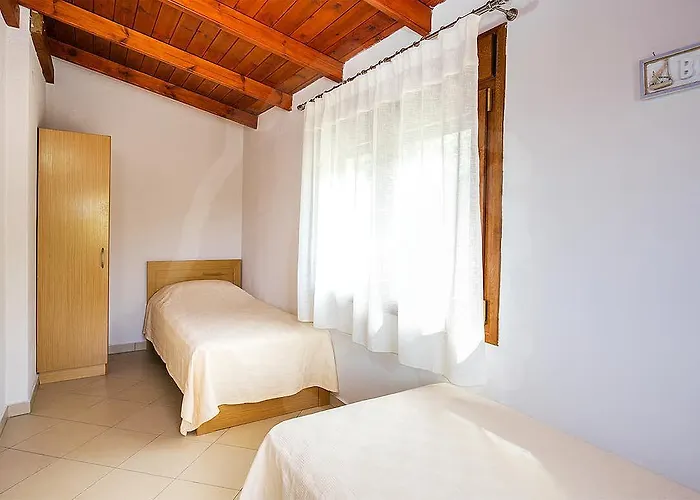 Aphrodite Tatil Evi Koinira